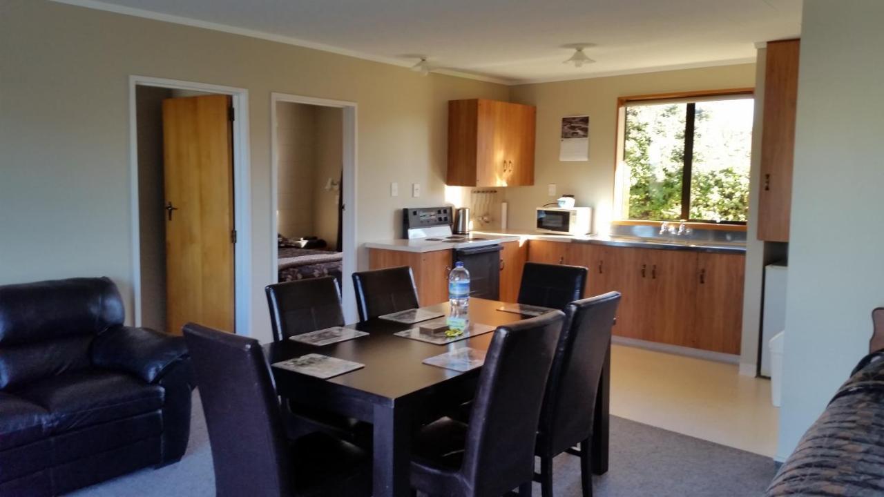Moeraki Boulders Motel Hampden ภายนอก รูปภาพ