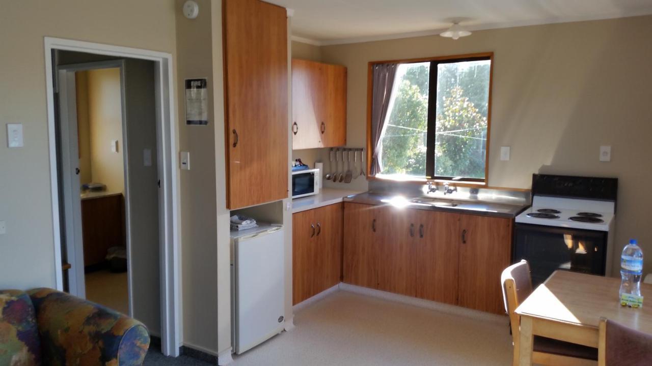 Moeraki Boulders Motel Hampden ภายนอก รูปภาพ