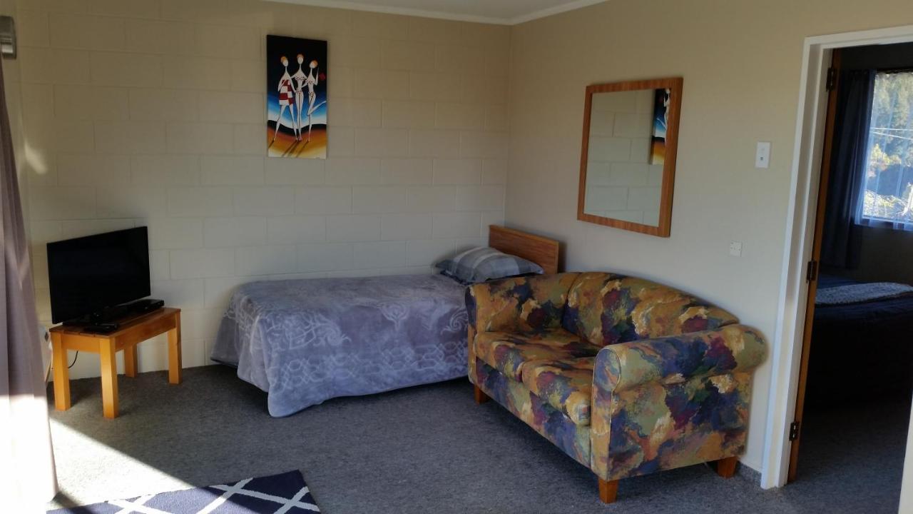 Moeraki Boulders Motel Hampden ภายนอก รูปภาพ